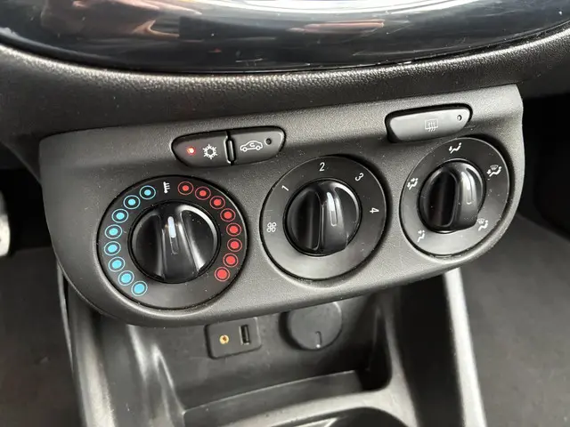 Opel Corsa HELAAS VERKOCHT!!! 2015 Benzine 18