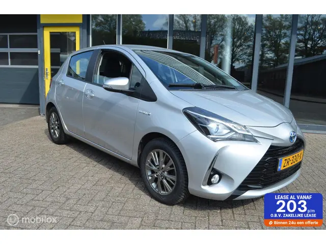 Toyota Yaris 1.5 VVT-i Dynamic Hybrid. "Sale" 2018 Benzine