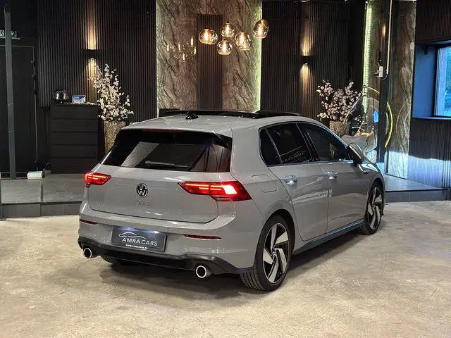 Volkswagen Golf 2
