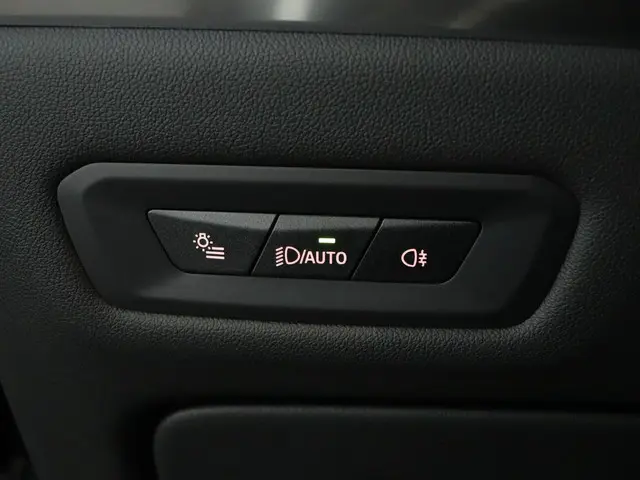 BMW X5 xDrive50e 2025 Hybride Benzine 25