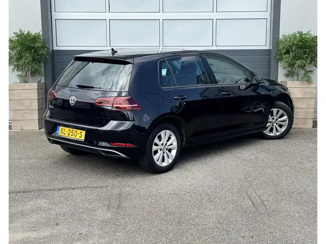 Volkswagen Golf 1.0 TSI Comfortline Business 2019 Benzine 6