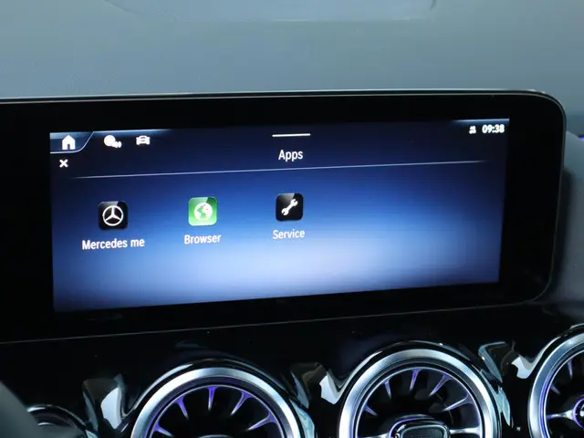 Mercedes-Benz GLA 180 AMG Line 2025 Benzine 22