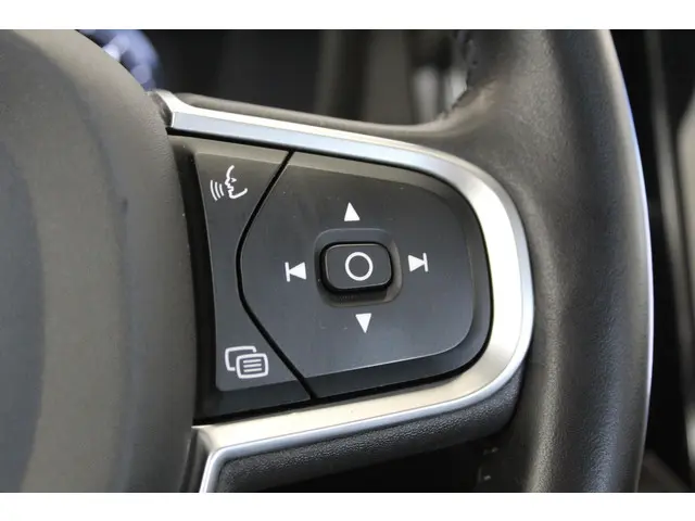Volvo V60 2.0 D4 Momentum 2019 Diesel 23