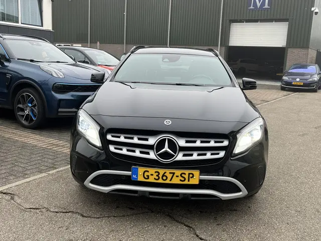 Mercedes-Benz GLA 2