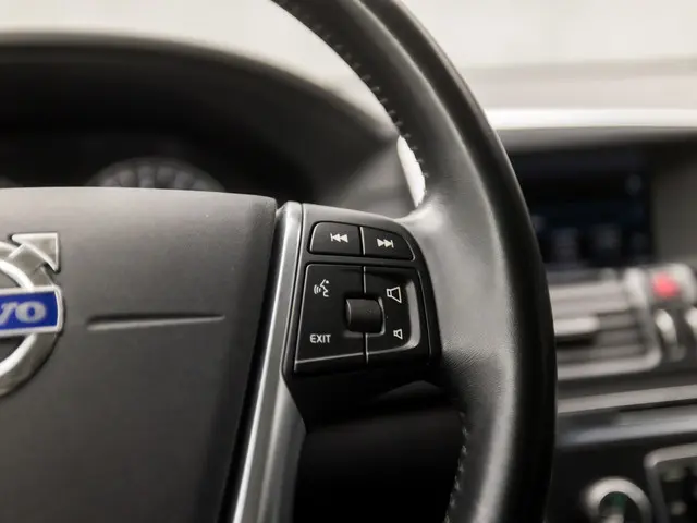 Volvo XC60 2.0 T5 Luxury Sport 2012 Benzine 18