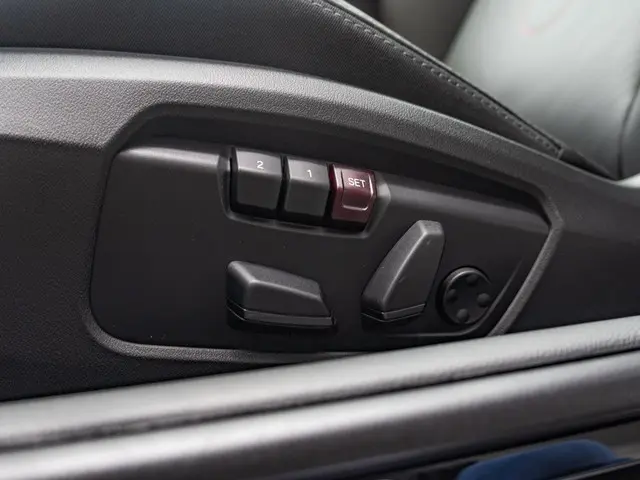 MINI 3-Deurs John Cooper Works 2025 Benzine 32