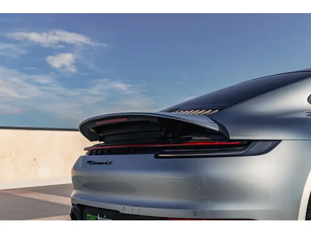 Porsche 911 3.0 Carrera 4S 2021 Benzine 18