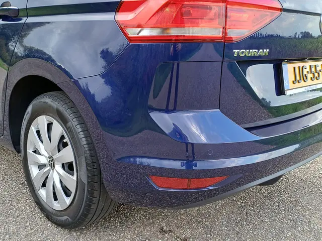 Volkswagen Touran 1.5 TSI Highline 7-Pers. 2020 Benzine 16