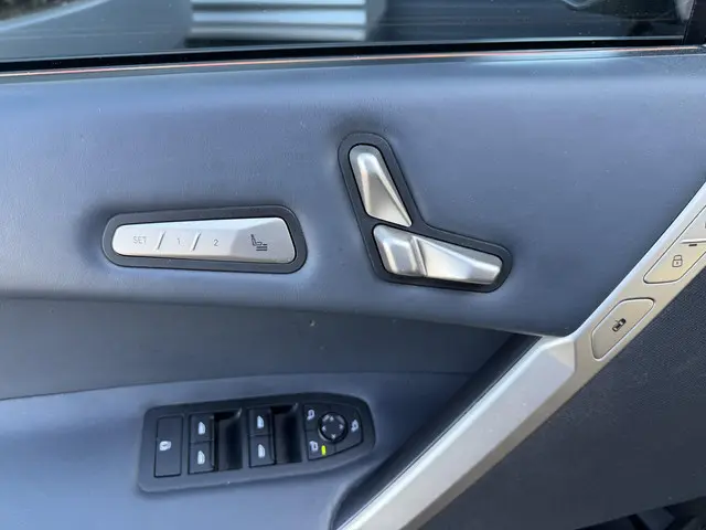 BMW iX xDrive50 High Executive 112 kWh 2022 Elektrisch 10