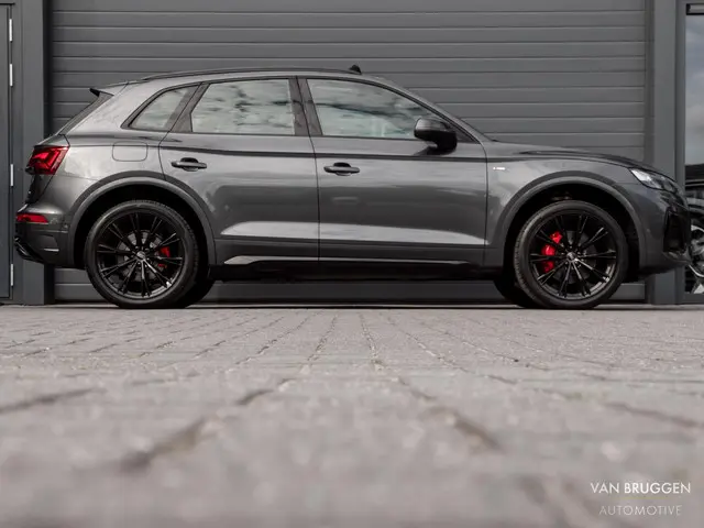 Audi Q5 50 TFSI e S-Line 2021 Hybride Benzine 16