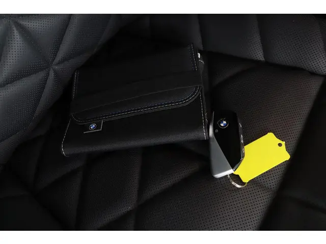 BMW 7 Serie 750e xDrive 2024 Hybride Benzine 9