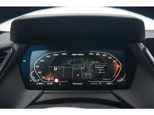 BMW 1 Serie 5-deurs M135i xDrive 2025 Benzine 16