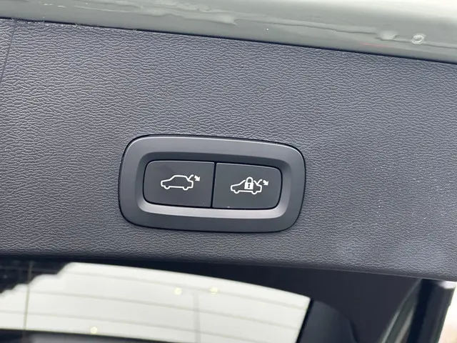 Volvo XC40 Recharge P8 AWD R-Design 2020 Elektrisch 16