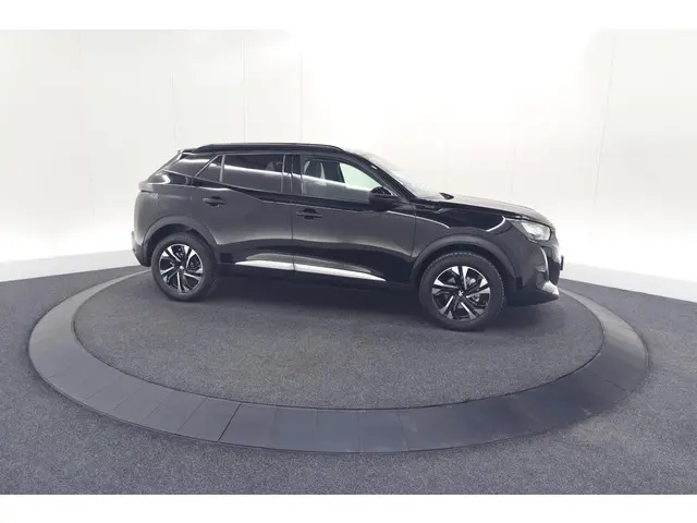 Peugeot 2008 PureTech 130 EAT8 Allure 2021 Benzine 8