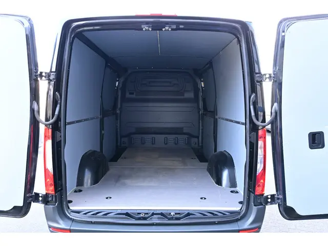 Mercedes-Benz Sprinter 316 CDI L2H1 2019 Diesel 13