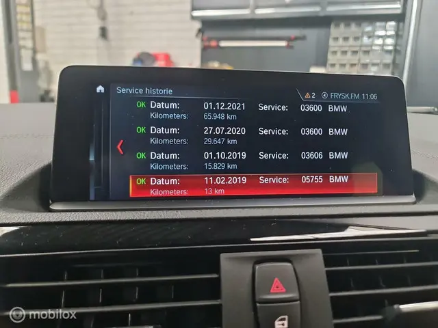BMW 1 Serie 118i Executive Sportline 2019 Benzine 21