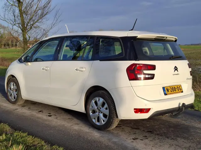 Citroën C4 Spacetourer 1.2 PureTech Feel 2018 Benzine 15
