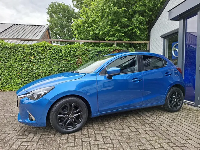Mazda 2