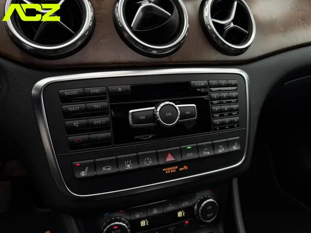 Mercedes-Benz GLA 250 4Matic Edition 1 2014 Benzine 15