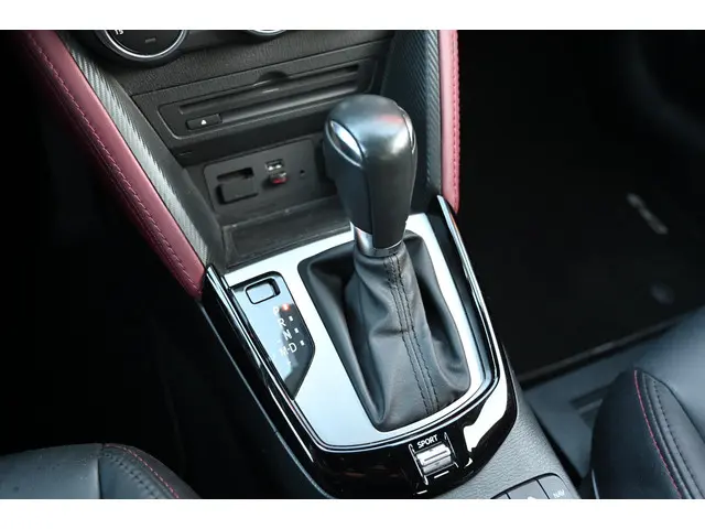 Mazda CX-3 SkyActiv-G 120 automaat GT-M 2015 Benzine 33