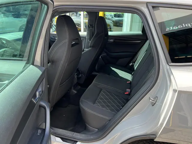 Škoda Karoq 1.5 TSI ACT Sportline Business 2020 Benzine 6