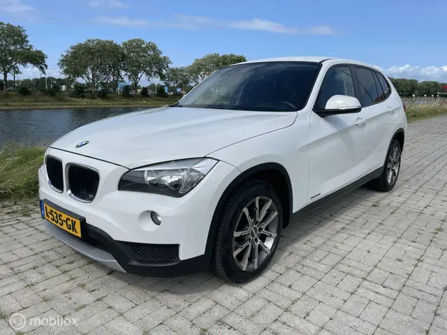 BMW X1 sDrive18i 2013 Benzine