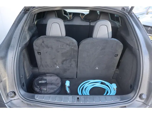 Tesla Model X 75D Base 7p. 2018 Elektrisch 21