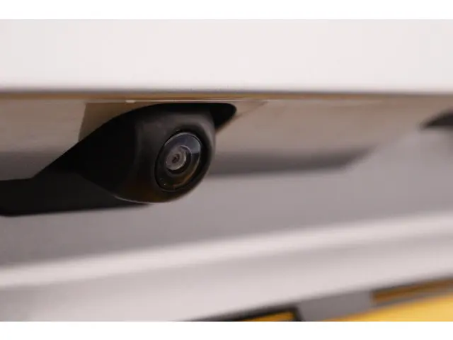 Toyota C-HR 1.8 Hybrid 140 Active 2024 Hybride Benzine 36