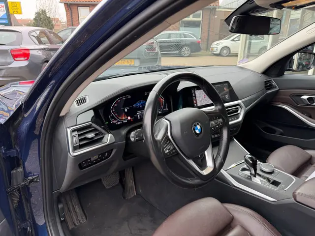 BMW 3 Serie 318i Business Edition Plus 2022 Benzine 5