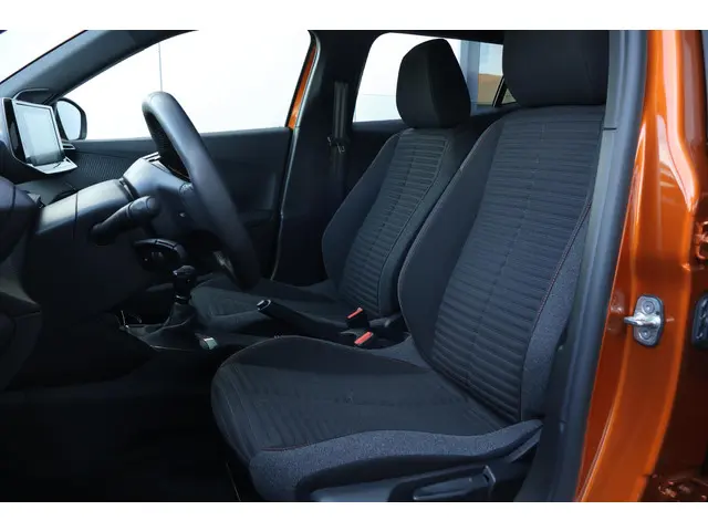 Peugeot 2008 1.2 PureTech Active Pack 2023 Benzine 10