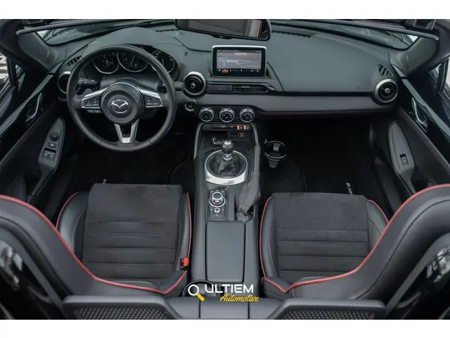 Mazda MX-5 2.0 SkyActiv-G 160 pk GT-M 2016 Benzine 7