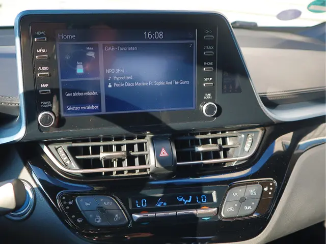 Toyota C-HR 1.8 Hybrid Dynamic 2021 Hybride Benzine 18