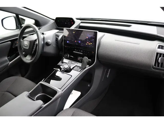 Toyota bZ4X Dynamic 71 kWh 2025 Elektrisch 58