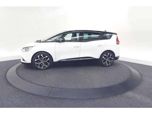 Renault Grand Scénic TCe 140 EDC Intens 2021 Benzine 82