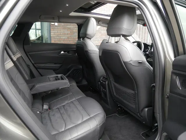 Citroën C5 X 1.6 180PK PureTech Shine 2022 Benzine 15