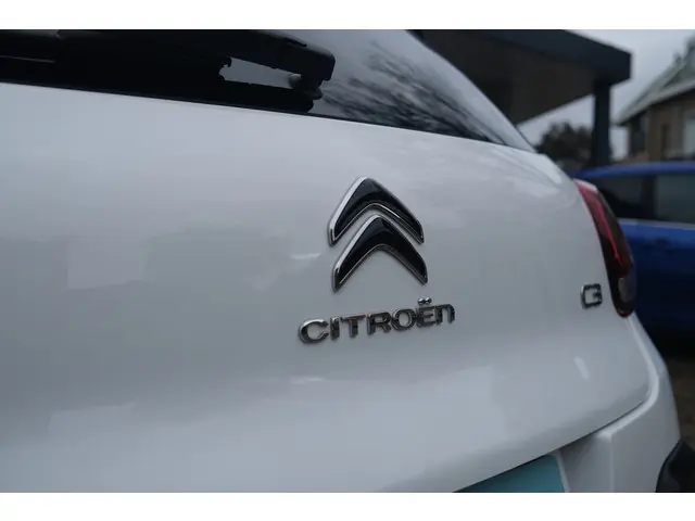 Citroën C3 PT 83 Shine 2021 Benzine 9