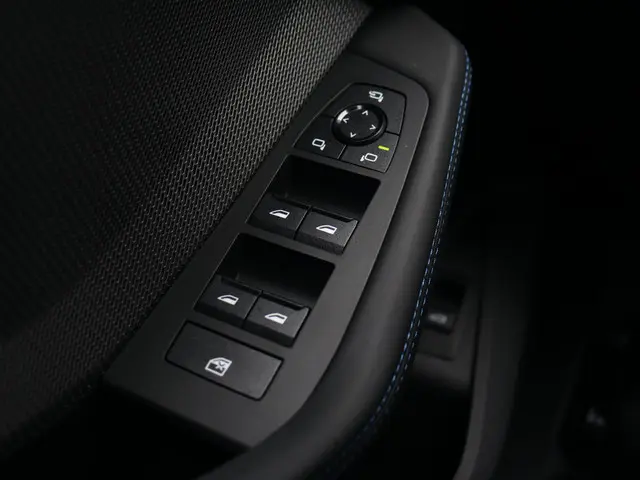 BMW 1 Serie 5-deurs 120 2025 Benzine 24