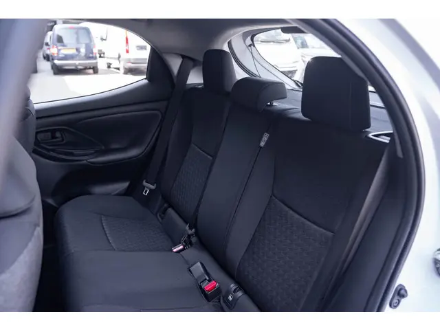 Toyota Yaris 1.5 Hybrid 115 Comfort 2022 Hybride Benzine 47