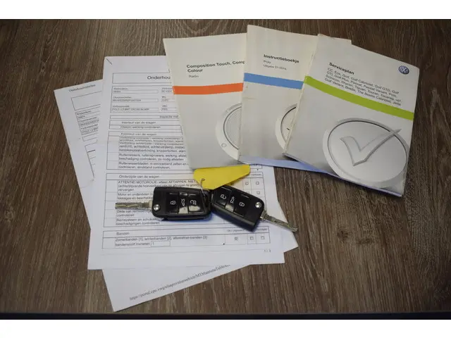 Volkswagen Polo 1.2 TSi Cross 2014 Benzine 29