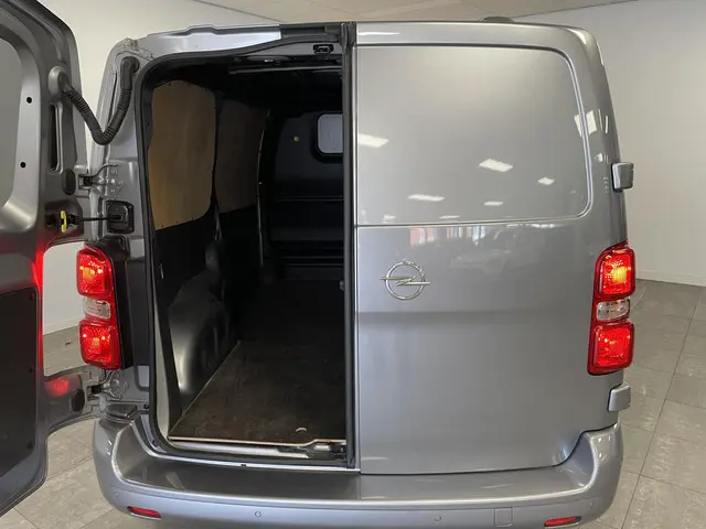 Opel Vivaro 2.0 CDTI L2H1 Innovation 2020 Diesel 21