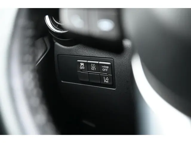 Mazda 2 Skyactiv-G 90 automaat GT-M 2017 Benzine 14