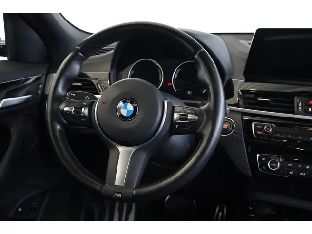 BMW X2 xDrive25e 2021 Hybride Benzine 11