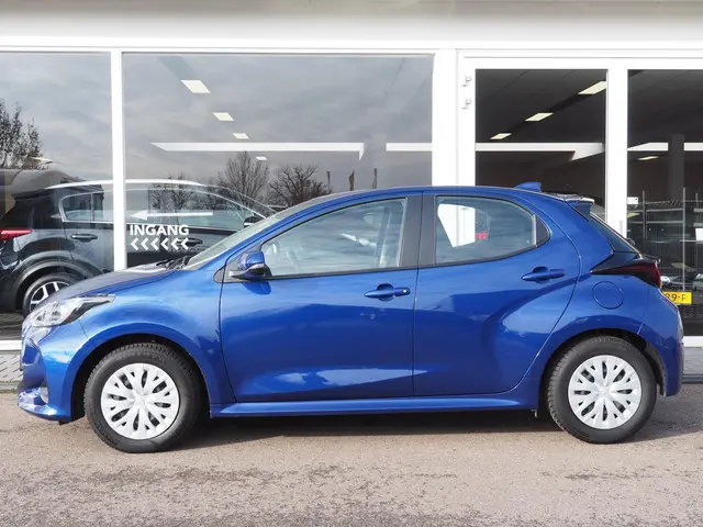 Toyota Yaris 1.5 Hybrid 115 Comfort 2024 Hybride Benzine 3