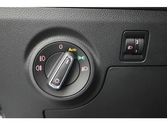 SEAT Arona 1.0 TSI Style Business Intense 2019 Benzine 30