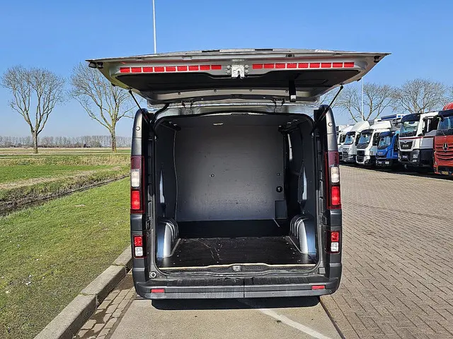 Opel Vivaro 1.6 2019 Diesel 12