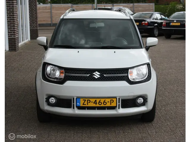Suzuki Ignis 1.2 Stijl half leder, 12.000km 2019 Benzine 6