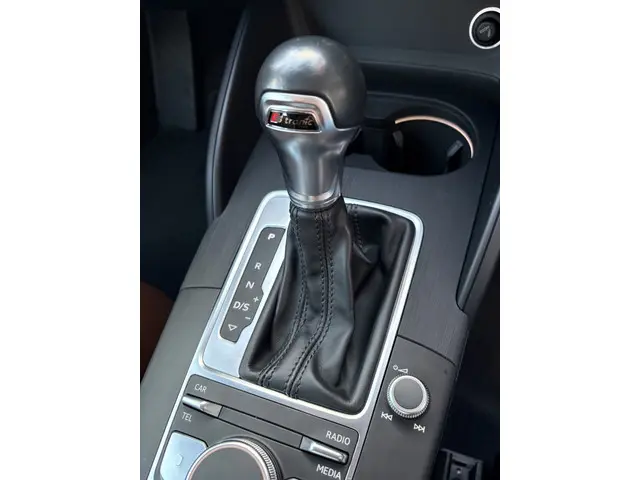 Audi A3 Limousine 35 TFSI CoD Design 2018 Benzine 13