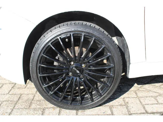 Fiat 500C 0.9 TwinAir 80PK Turbo Lounge 2018 Benzine 24