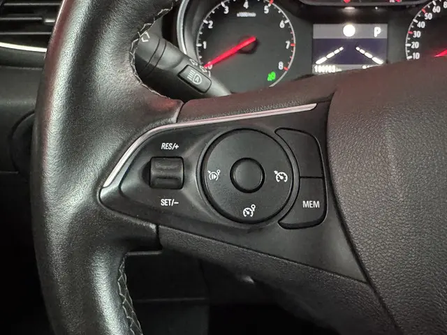 Opel Grandland X 1.2 Turbo Innovation 2019 Benzine 29