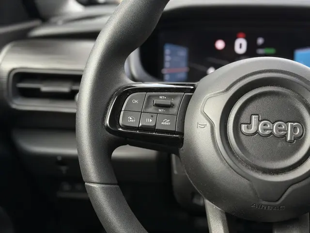 Jeep Avenger Longitude 54 kWh Aut. 2024 Elektrisch 19
